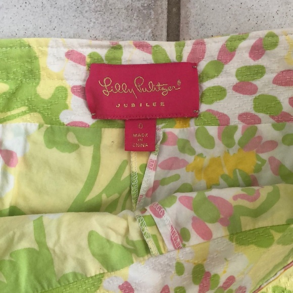 Lilly Pulitzer skort - Picture 2 of 2